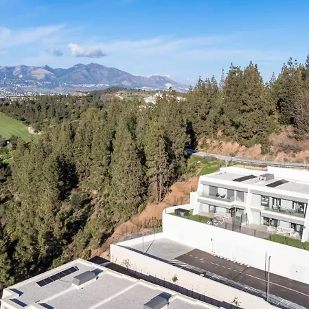 Vivi Homes - Elies House Pool, Gym, & Sea View *