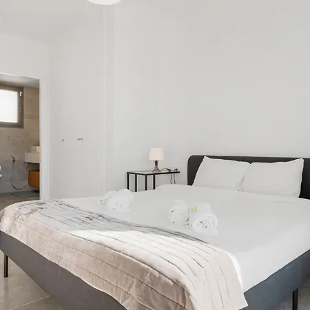 Holiday home Vivi Homes - Elies House Pool, Gym, & Sea View *