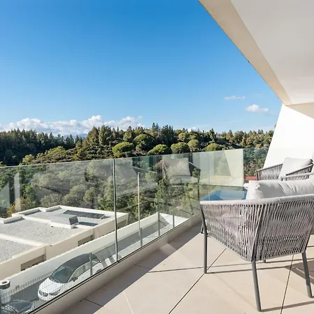 Vivi Homes - Elies House Pool, Gym, & Sea View Holiday home *