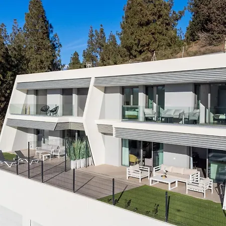 Vivi Homes - Elies House Pool, Gym, & Sea View
