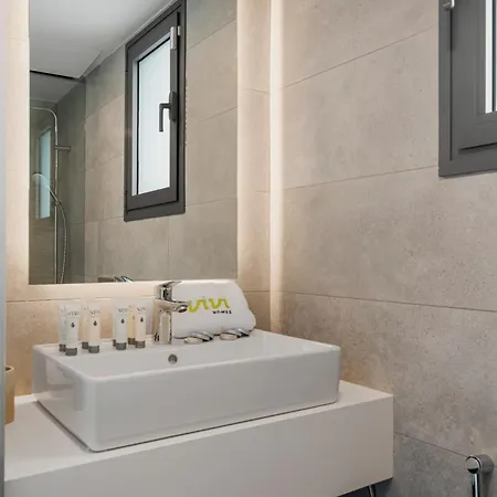 Vivi Homes - Elies House Pool, Gym, & Sea View Holiday home